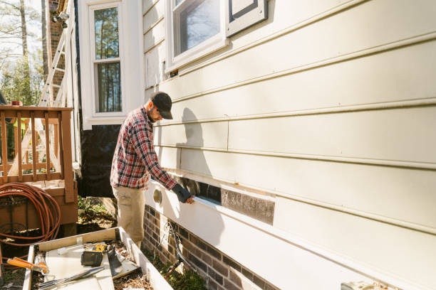 Trusted Emergency Siding Repair service in Saint Charles, IL - Creative Siding